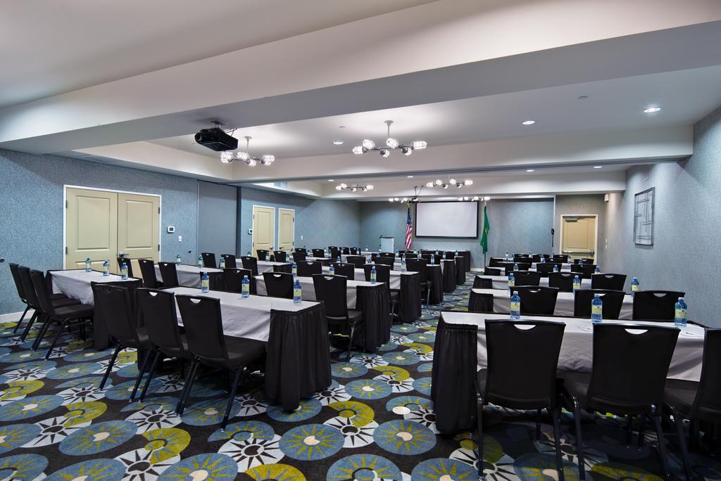 Oxford Suites Silverdale Esterno foto