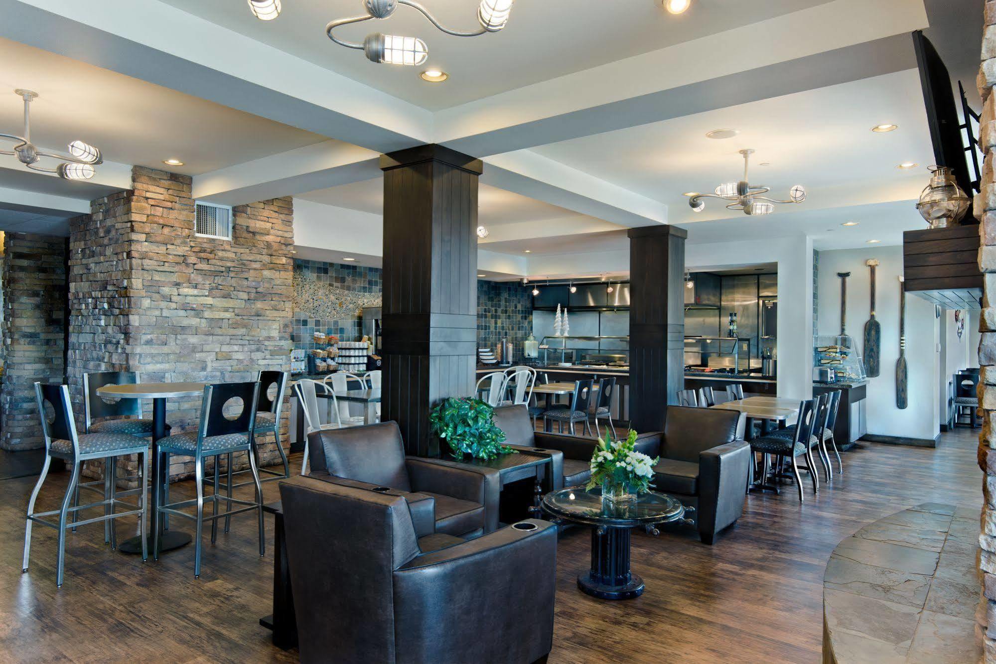 Oxford Suites Silverdale Esterno foto