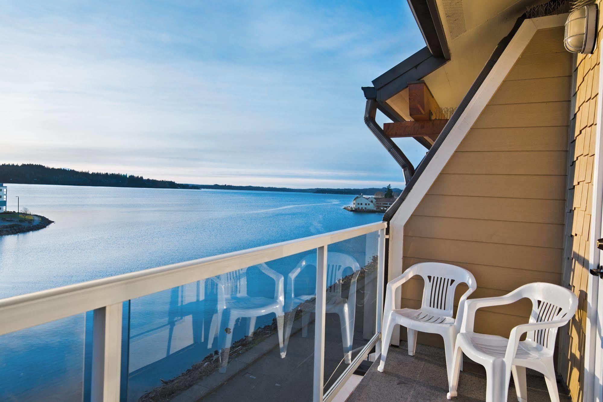 Oxford Suites Silverdale Esterno foto